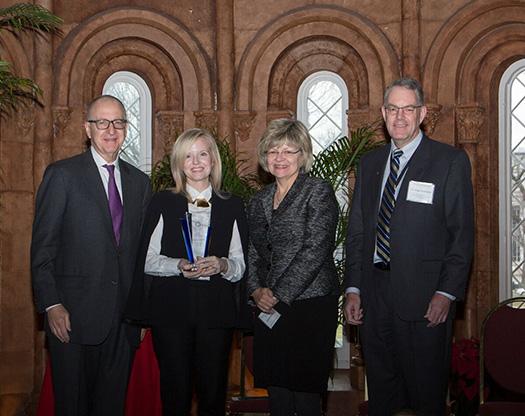 Chandra's Kimberly Arcand Wins Smithsonian Education Award